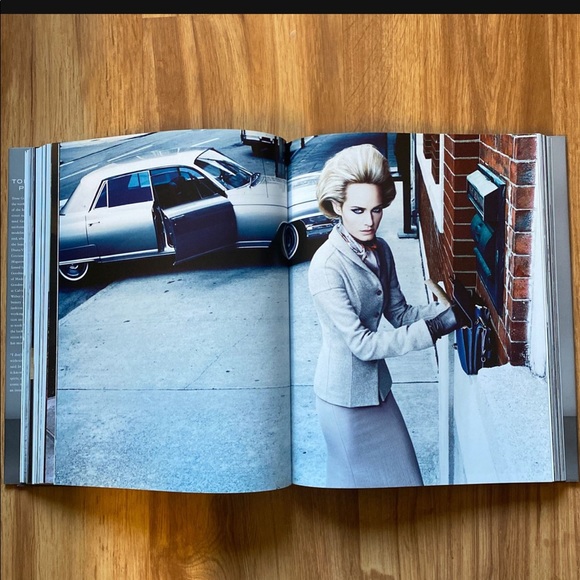 Signed Tonne Goodman coffee table book - Picture 6 of 7